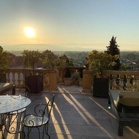 Le Petit Chateau Châteauneuf-de-Gadagne Kültér fotó