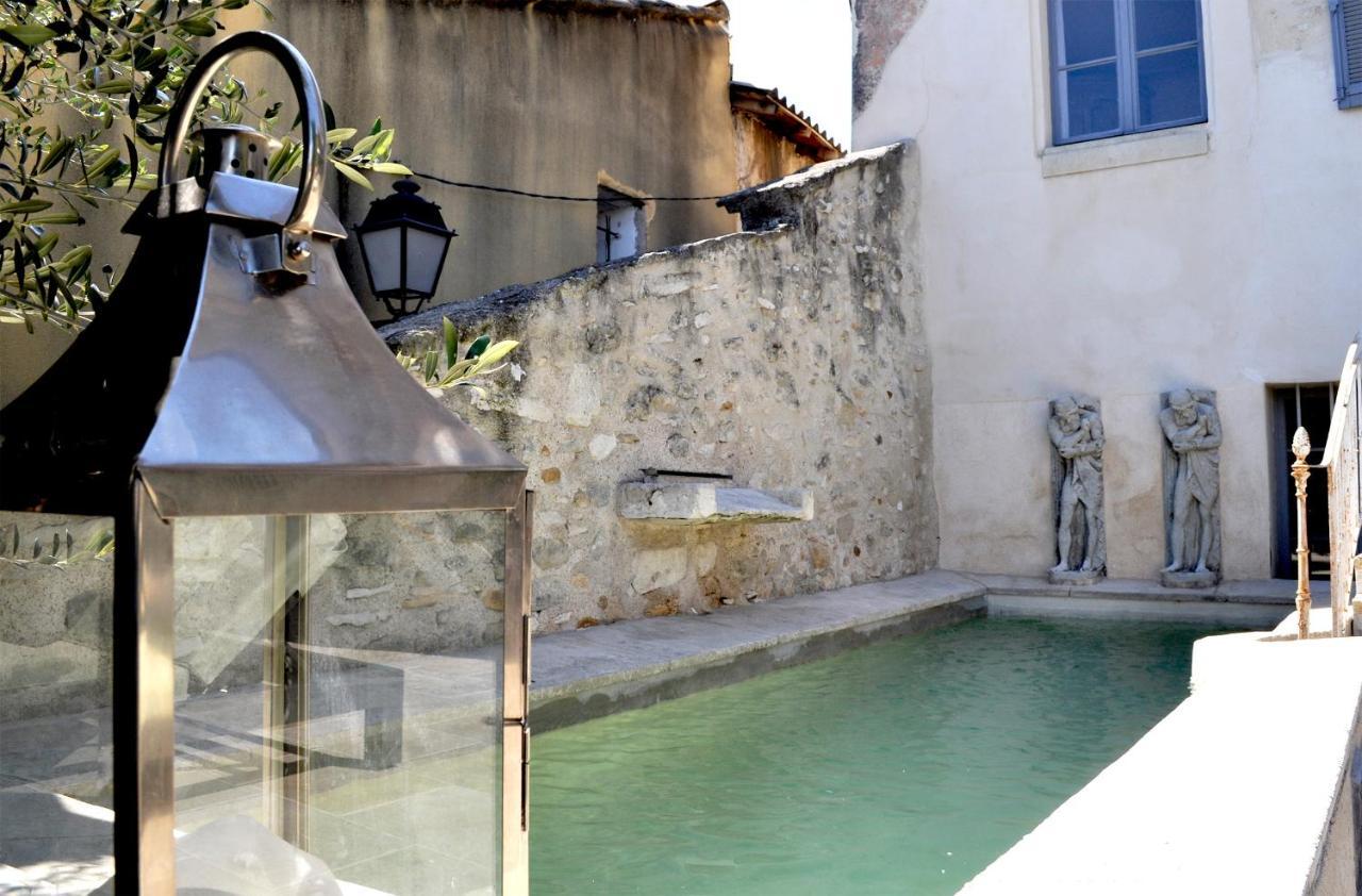 Le Petit Chateau Châteauneuf-de-Gadagne Kültér fotó