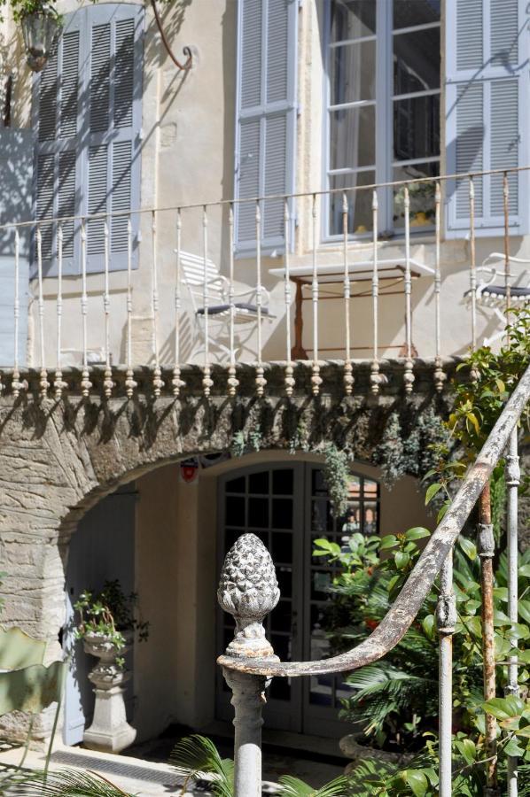 Le Petit Chateau Châteauneuf-de-Gadagne Kültér fotó