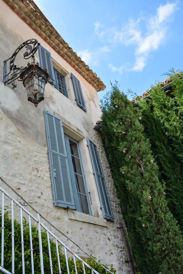 Le Petit Chateau Châteauneuf-de-Gadagne Kültér fotó