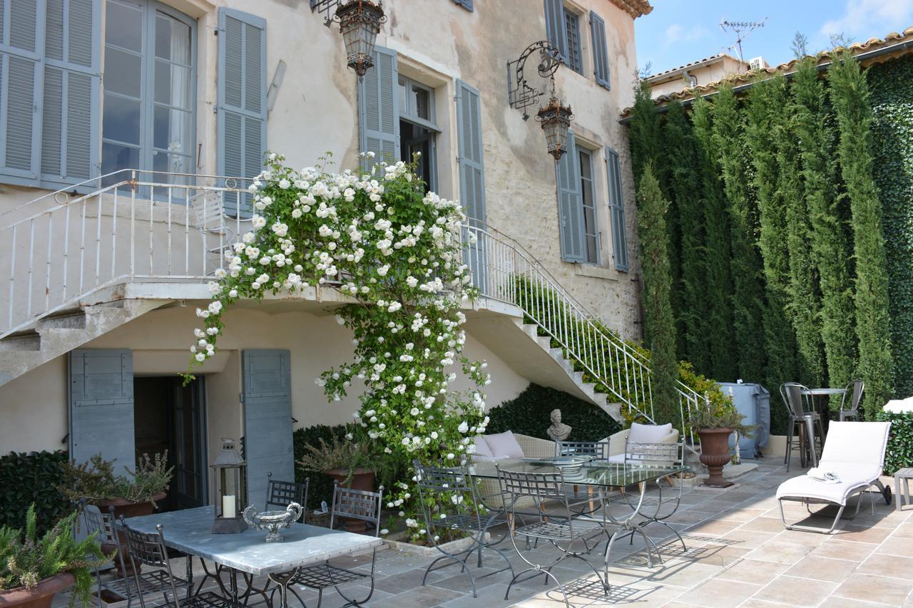 Le Petit Chateau Châteauneuf-de-Gadagne Kültér fotó